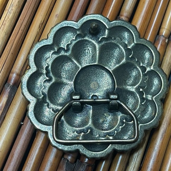 VINTAGE bold red rhinestone encrusted dark silver 3" BIG FLOWER BELT BUCKLE - Picture 4 of 4